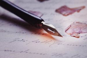 Füller und geschriebene Wörter